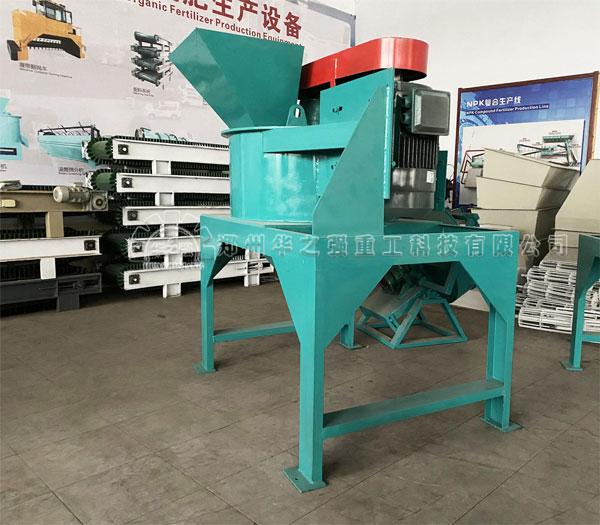 大型養(yǎng)雞場用新型立式粉碎機有哪些特點和優(yōu)勢？