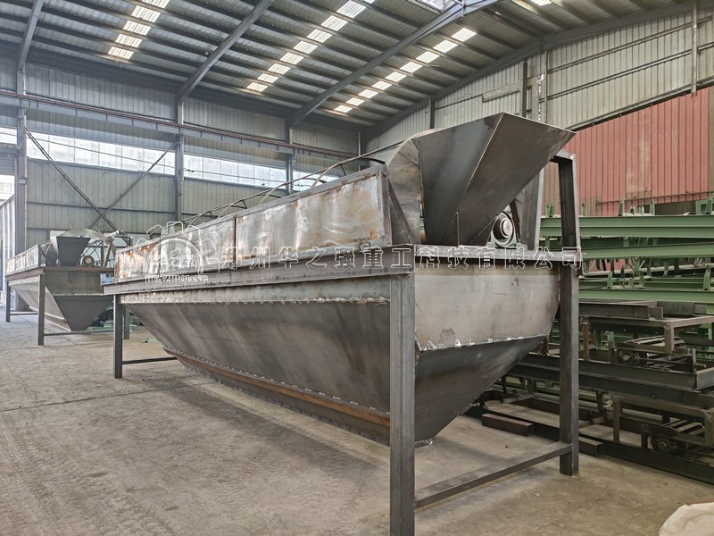 顆粒有機(jī)肥設(shè)備對肥料生產(chǎn)的意義主要體現(xiàn)在幾個方面?